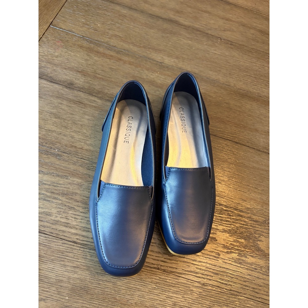 Classique Loafers Women Size 7M Navy Blue Square Toe Faux Leather Slip On Shoes